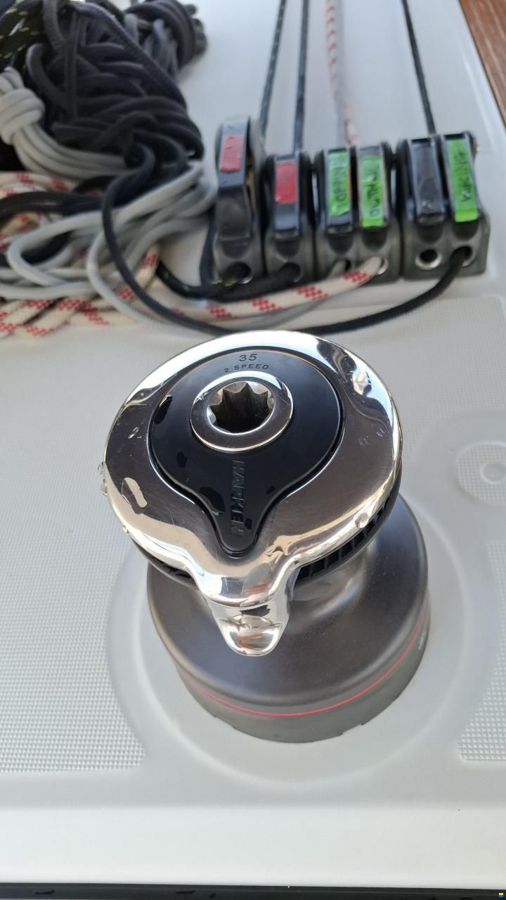 Beneteau Oceanis 38.1
