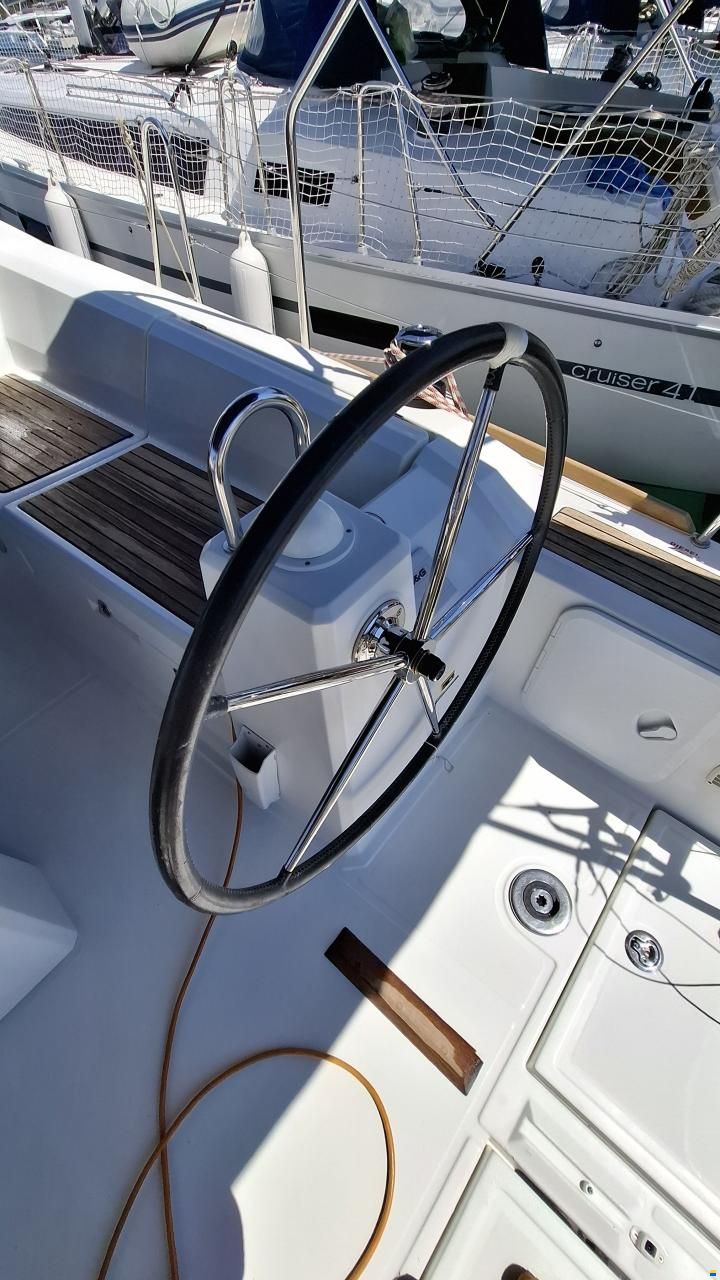 Beneteau Oceanis 38.1