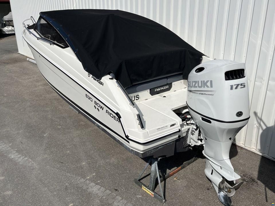 Parker 630 BOW RIDER