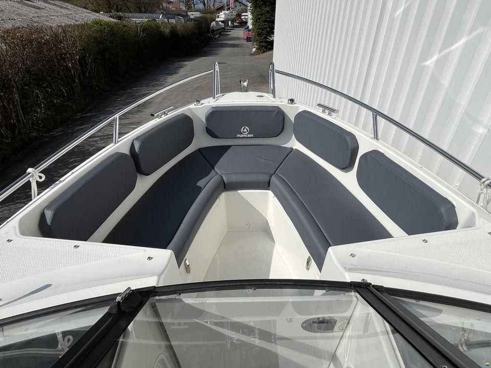 Parker 630 BOW RIDER