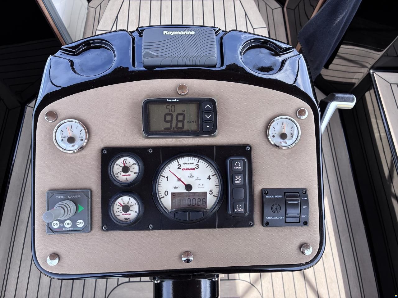 TendR 27 Cabin Inboard