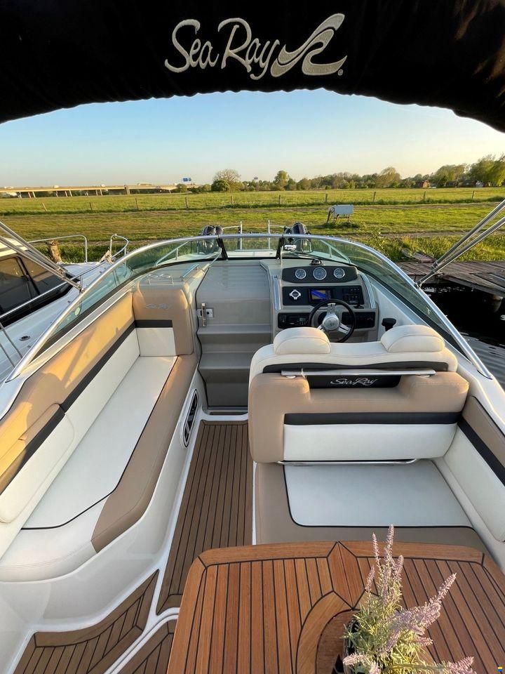 Sea Ray Sundancer 265