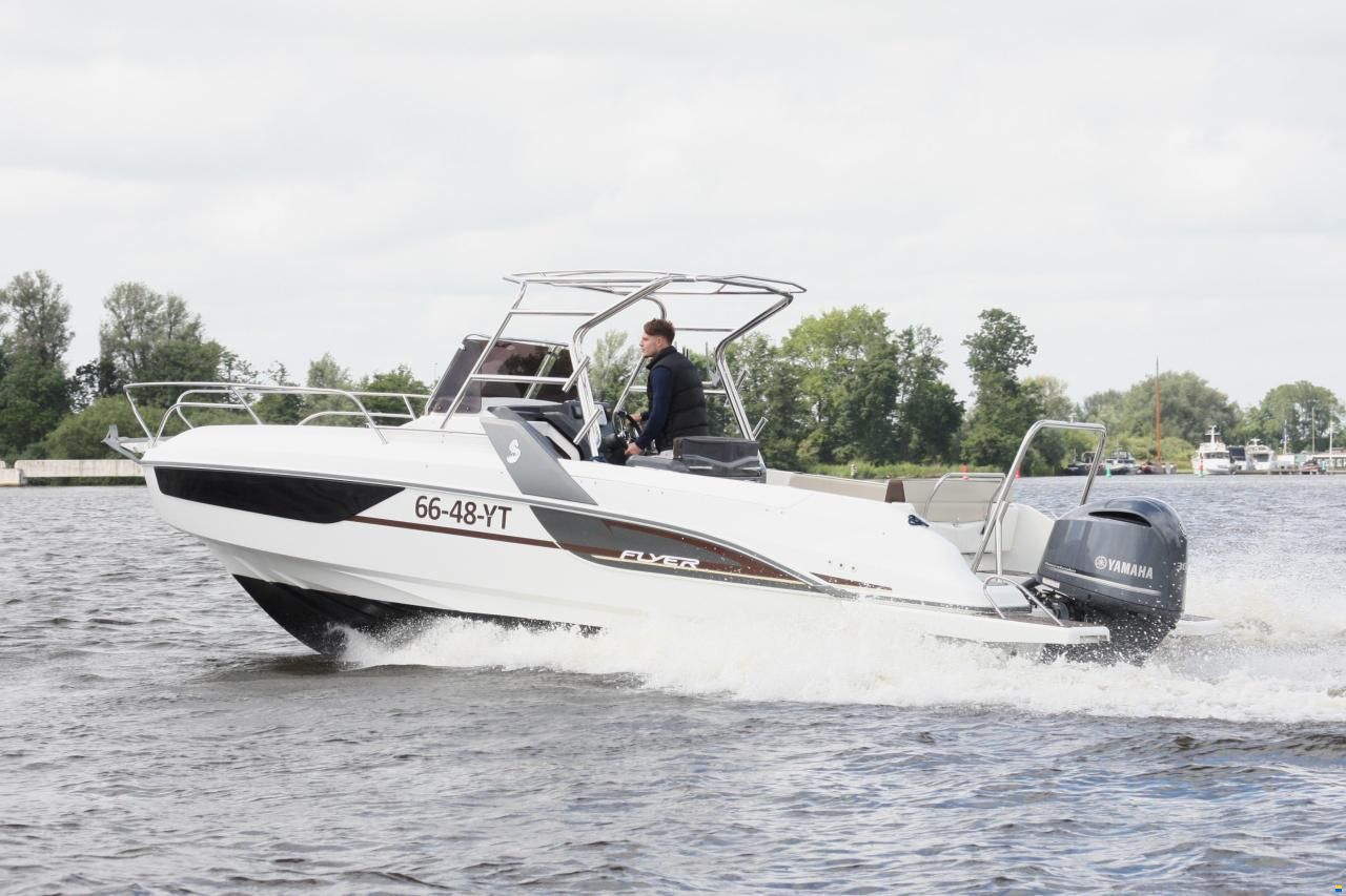 Beneteau Flyer 7.7 Sundeck