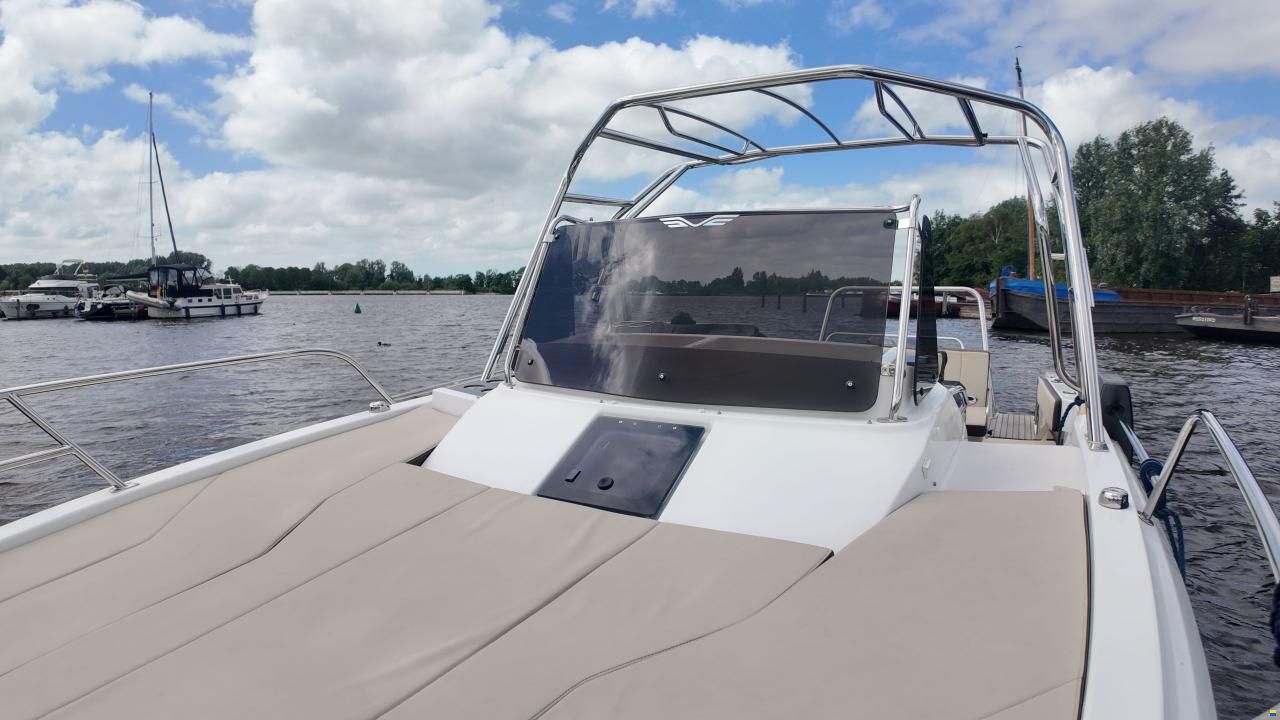 Beneteau Flyer 7.7 Sundeck