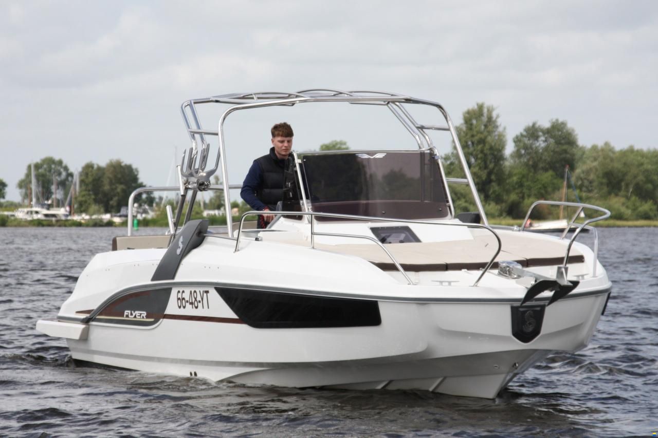 Beneteau Flyer 7.7 Sundeck