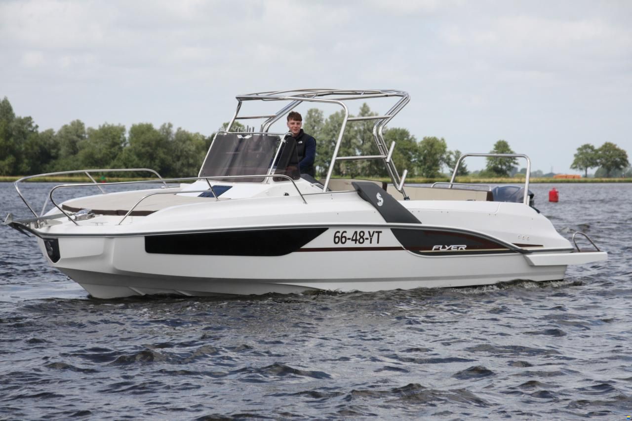 Beneteau Flyer 7.7 Sundeck