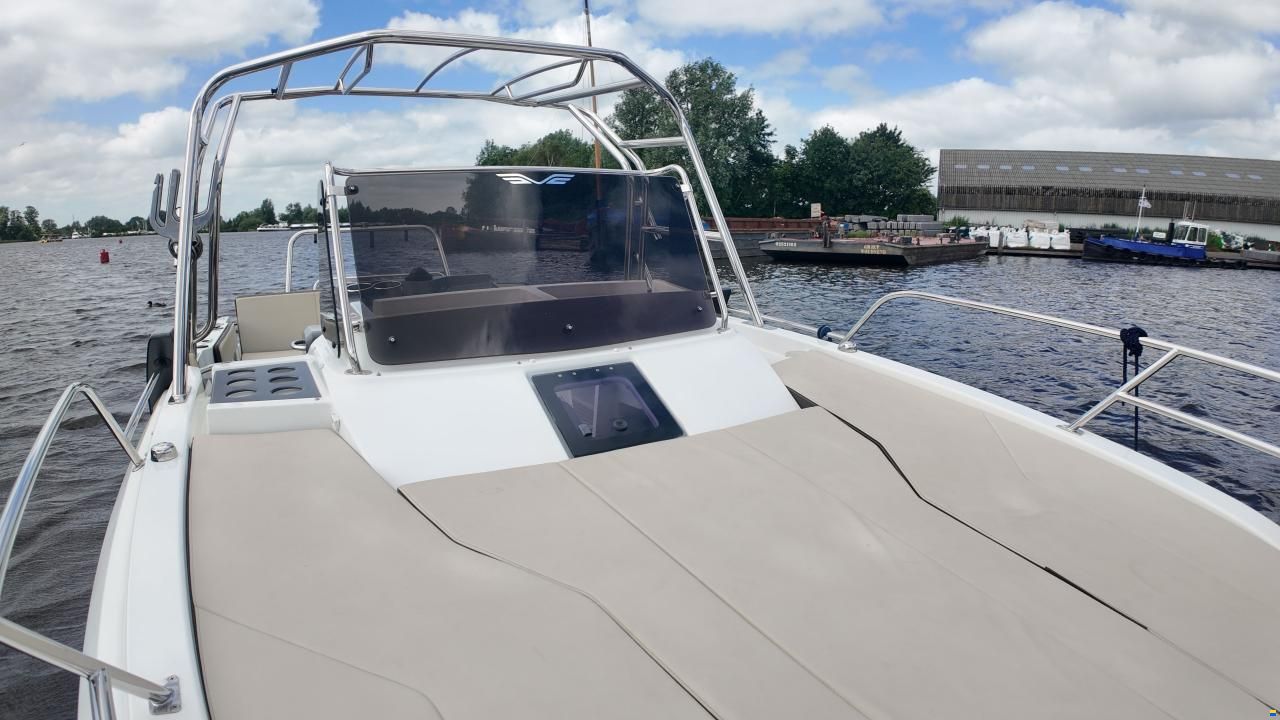 Beneteau Flyer 7.7 Sundeck