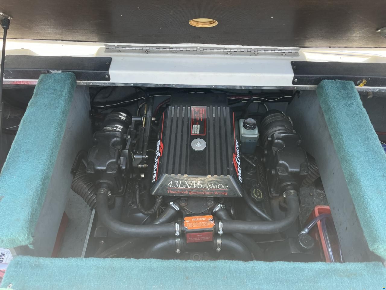 Sea Ray 180 CB Signature