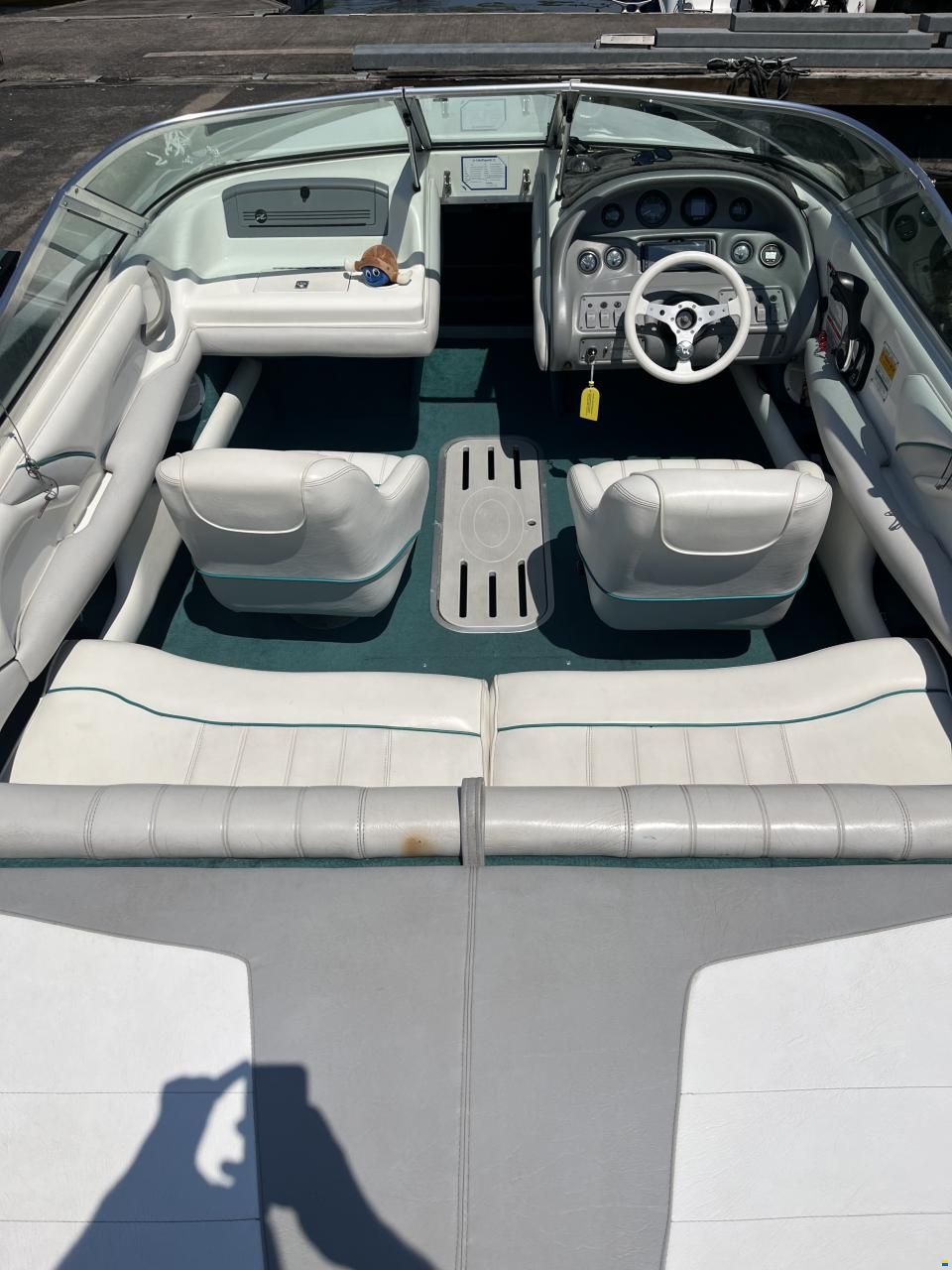 Sea Ray 180 CB Signature