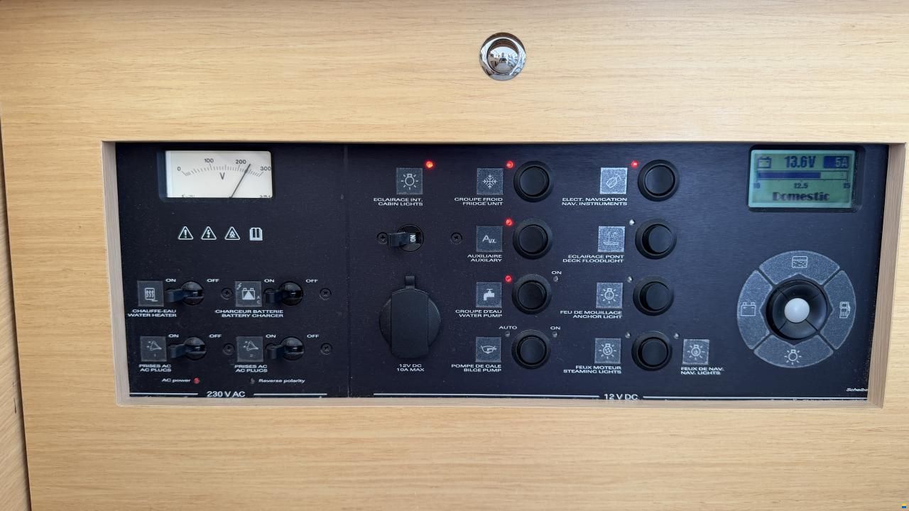 Lagoon 39