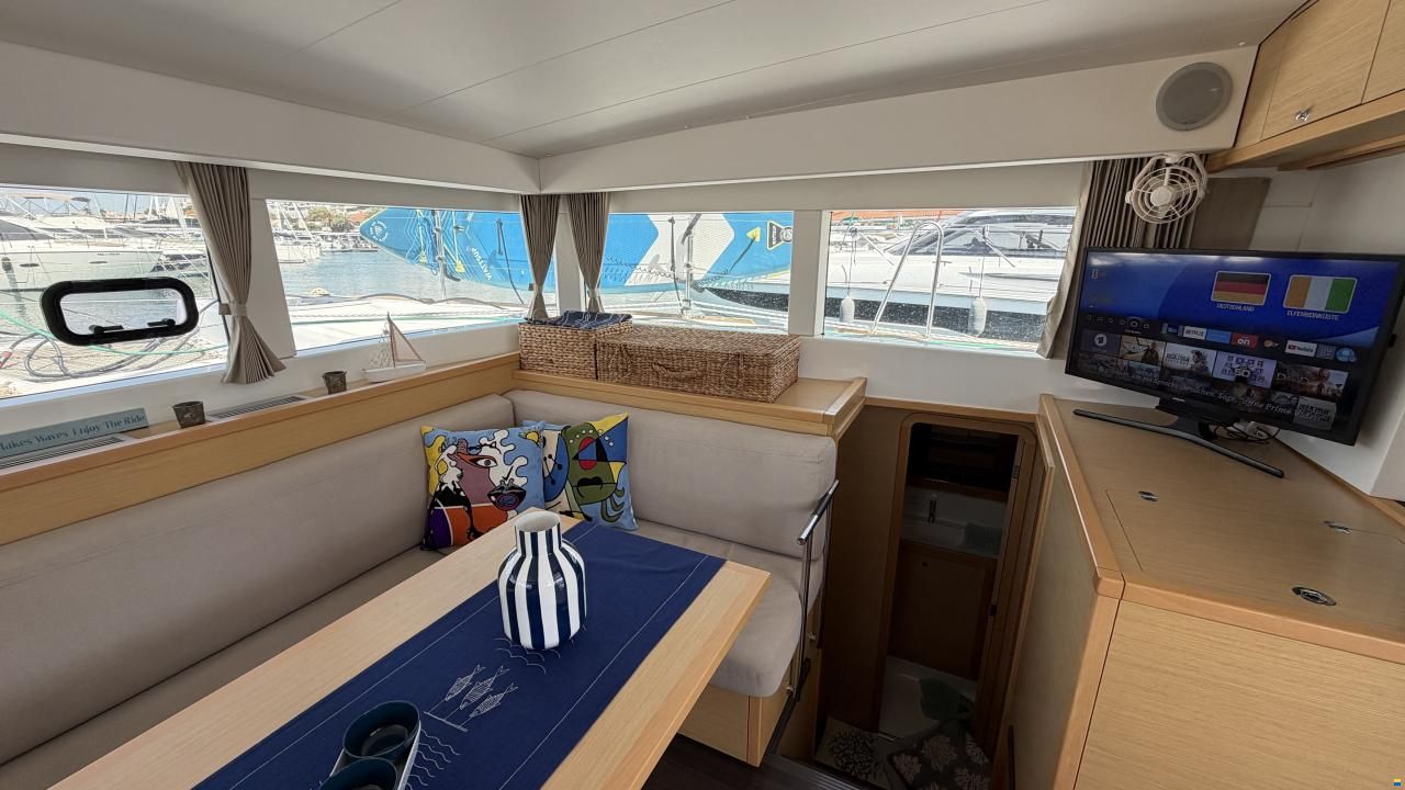 Lagoon 39