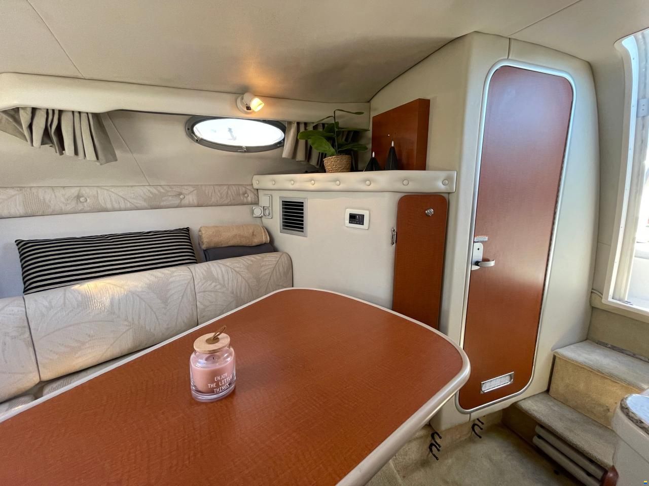 Chaparral 260 signature