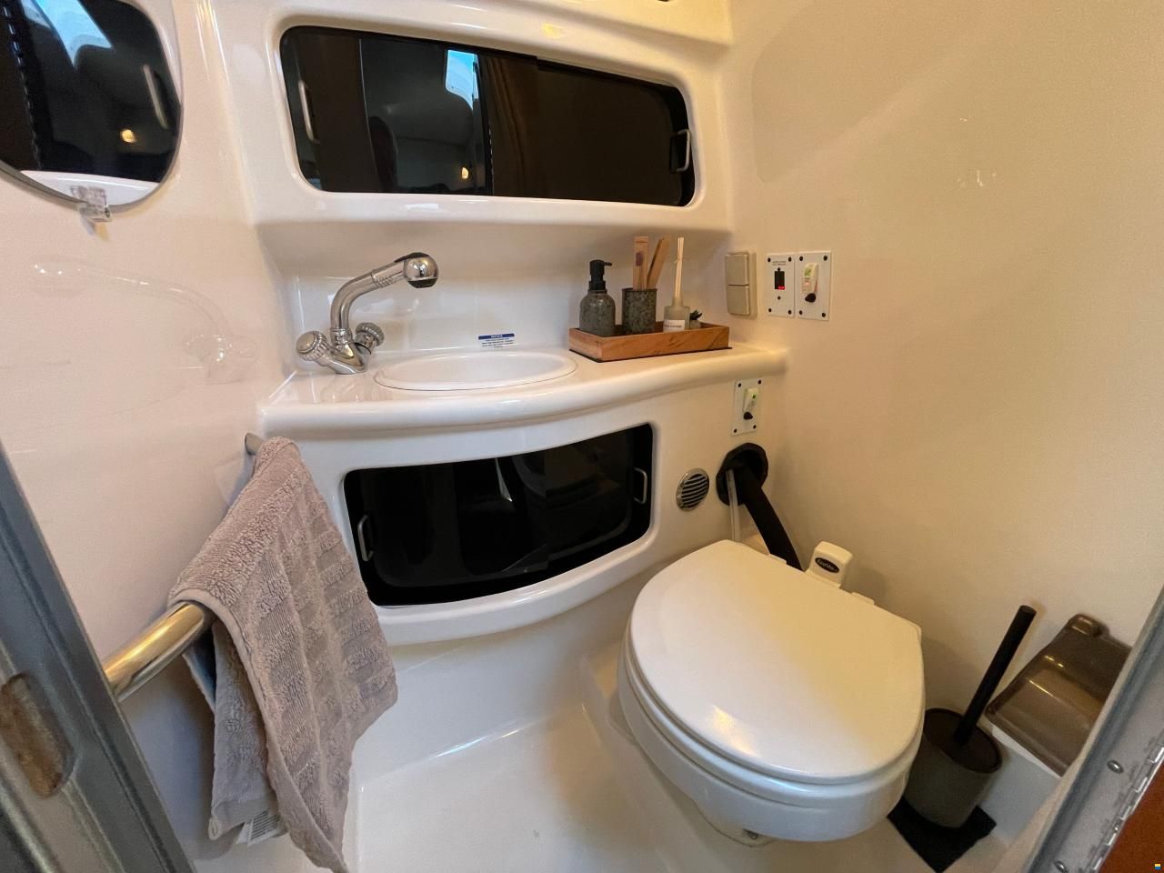 Chaparral 260 signature