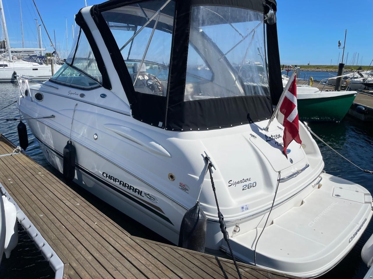 Chaparral 260 signature