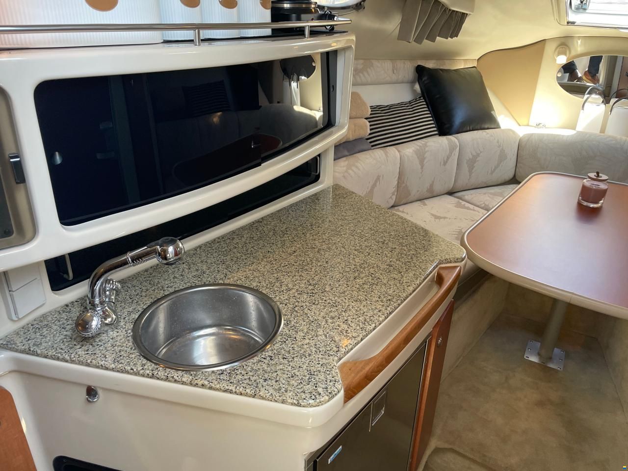 Chaparral 260 signature