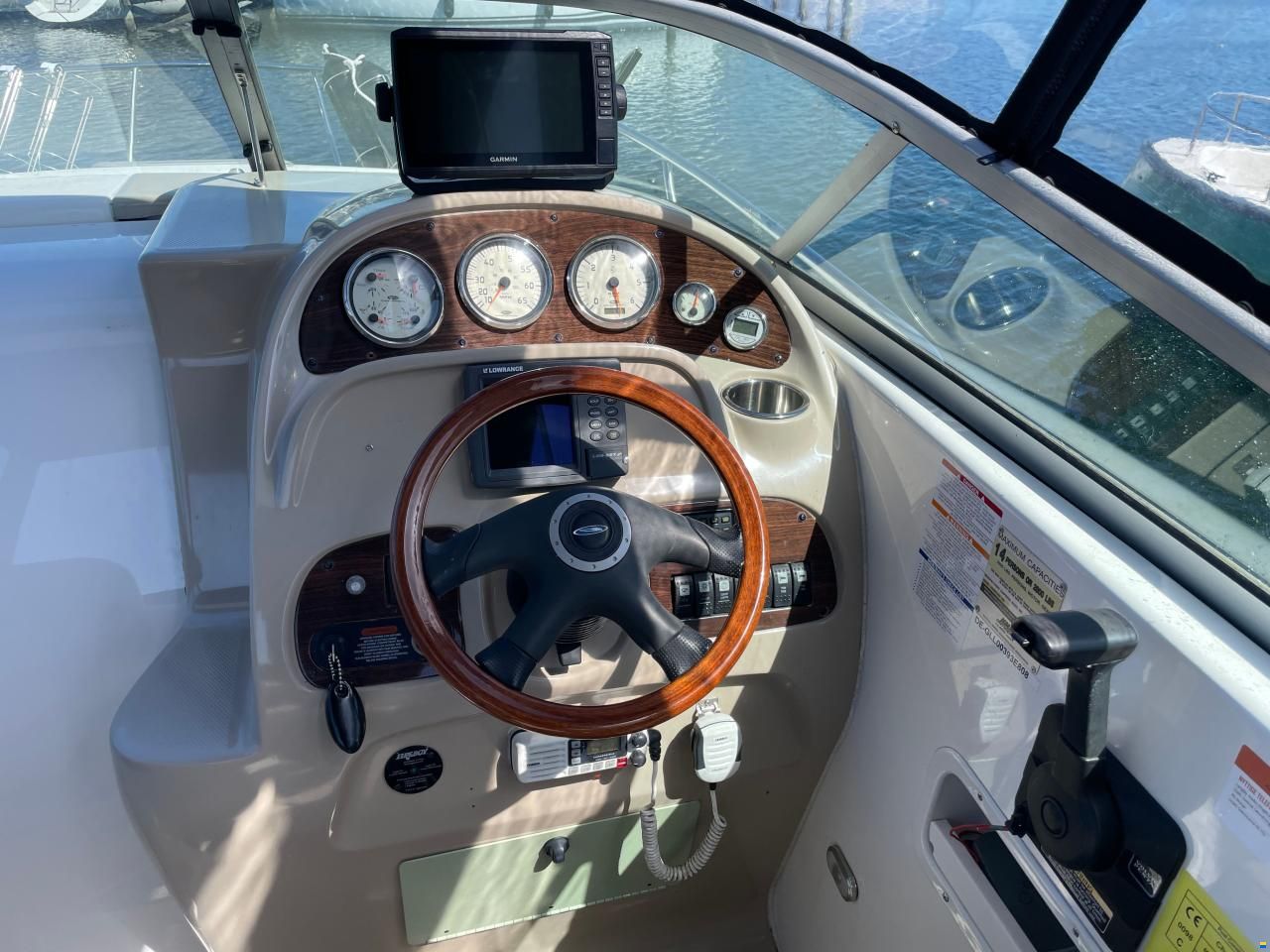 Chaparral 260 signature