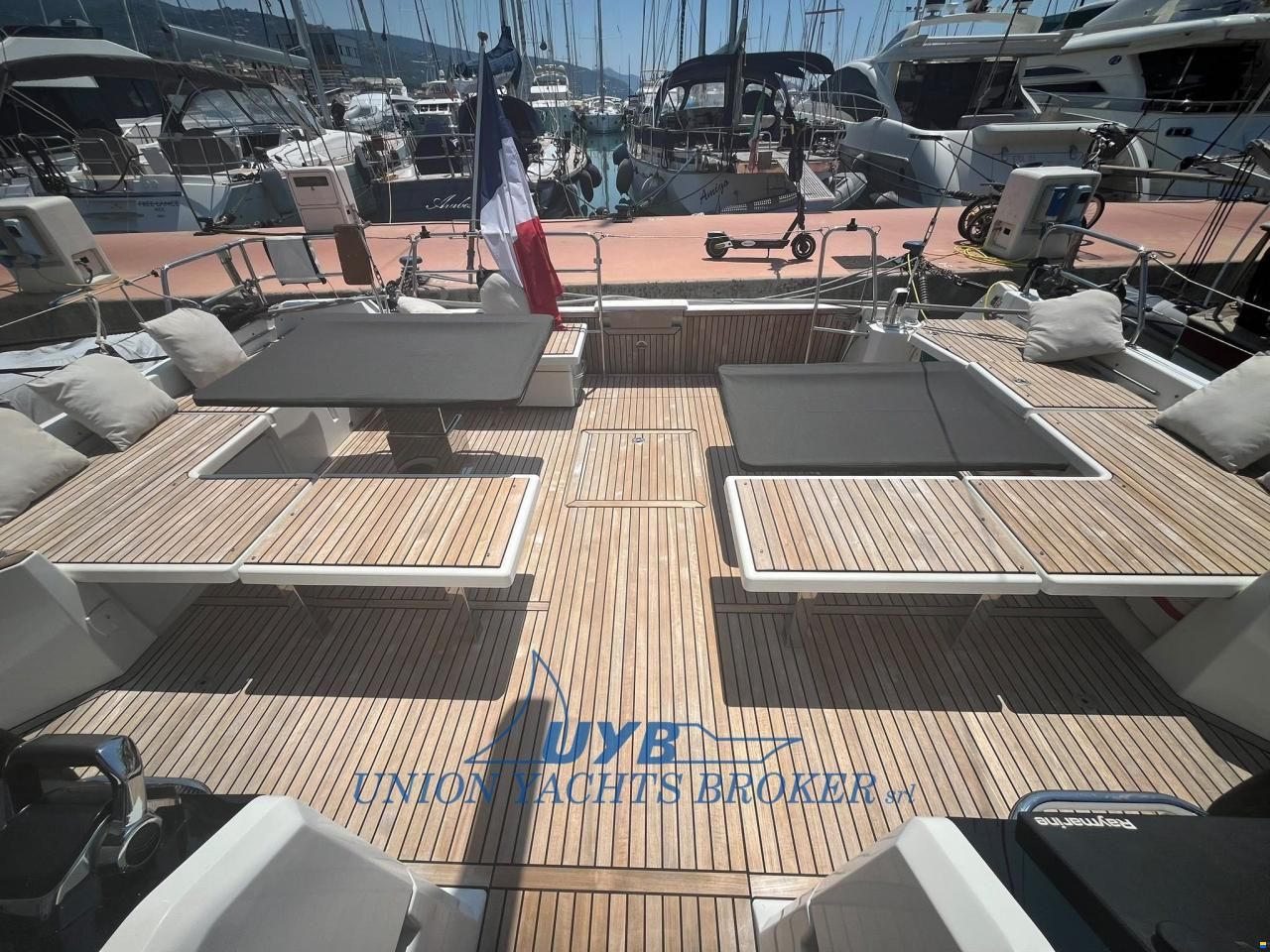 Jeanneau 55
