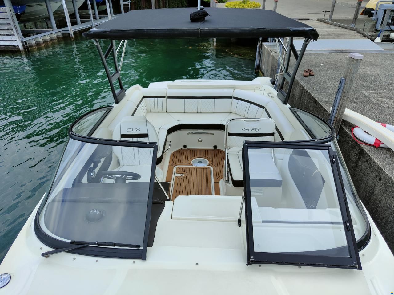 Sea Ray Sun Sport 250