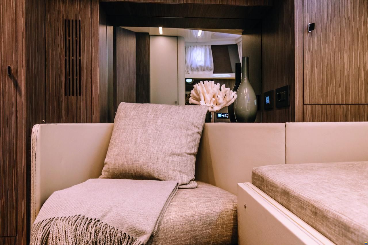 Cranchi A46 Luxury Tender