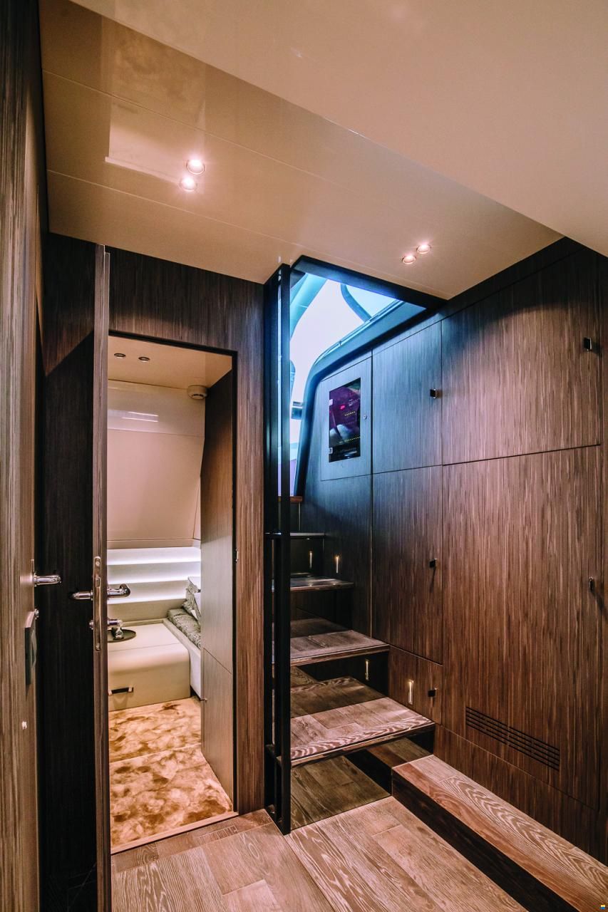 Cranchi A46 Luxury Tender