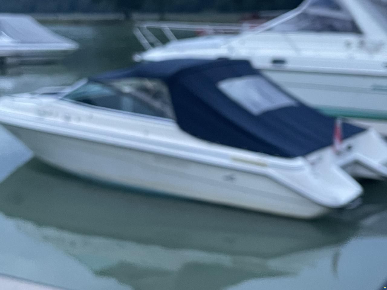Sea Ray 200 Cuddy Cabin