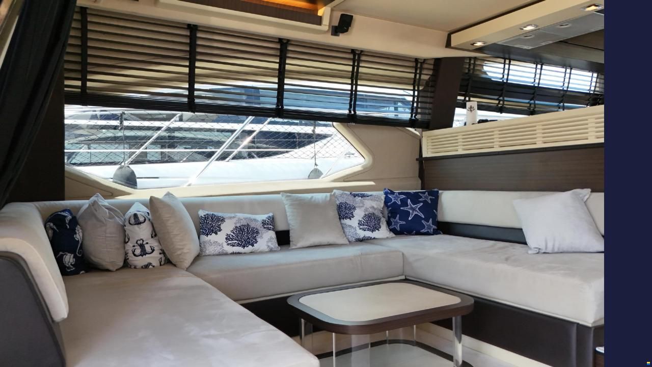 Azimut Flybridge 64