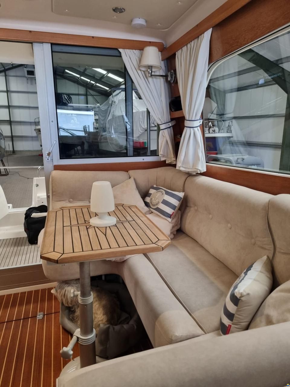 Nimbus 320 Coupe