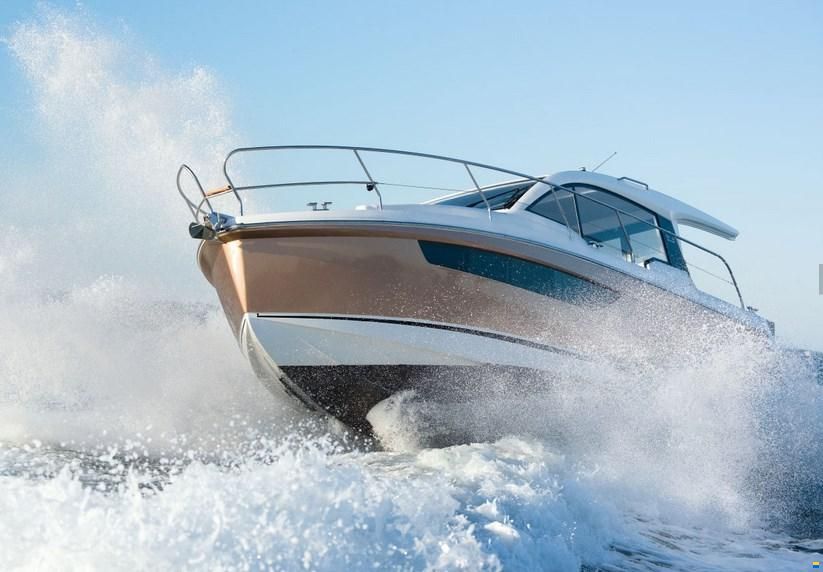 Sealine C330
