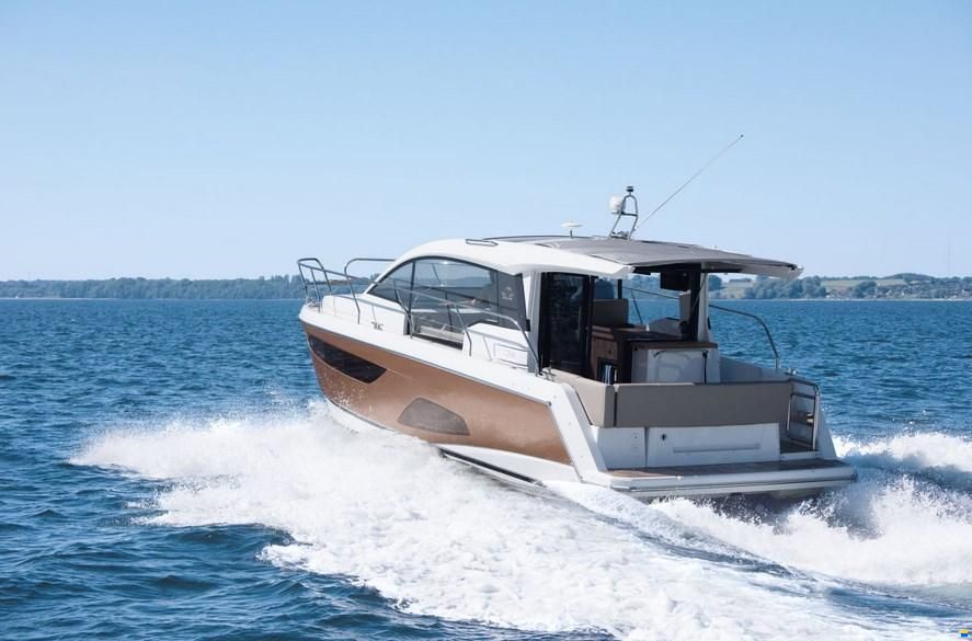 Sealine C330