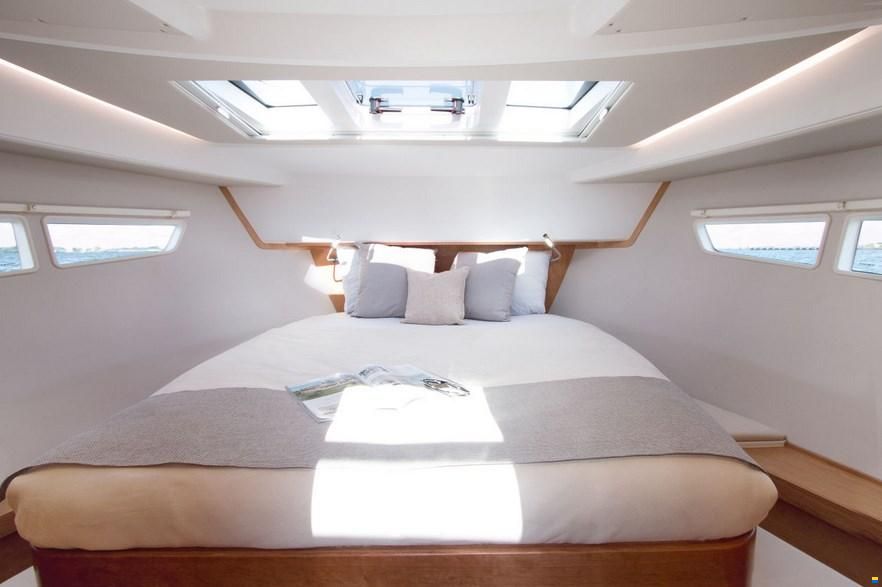 Sealine C330