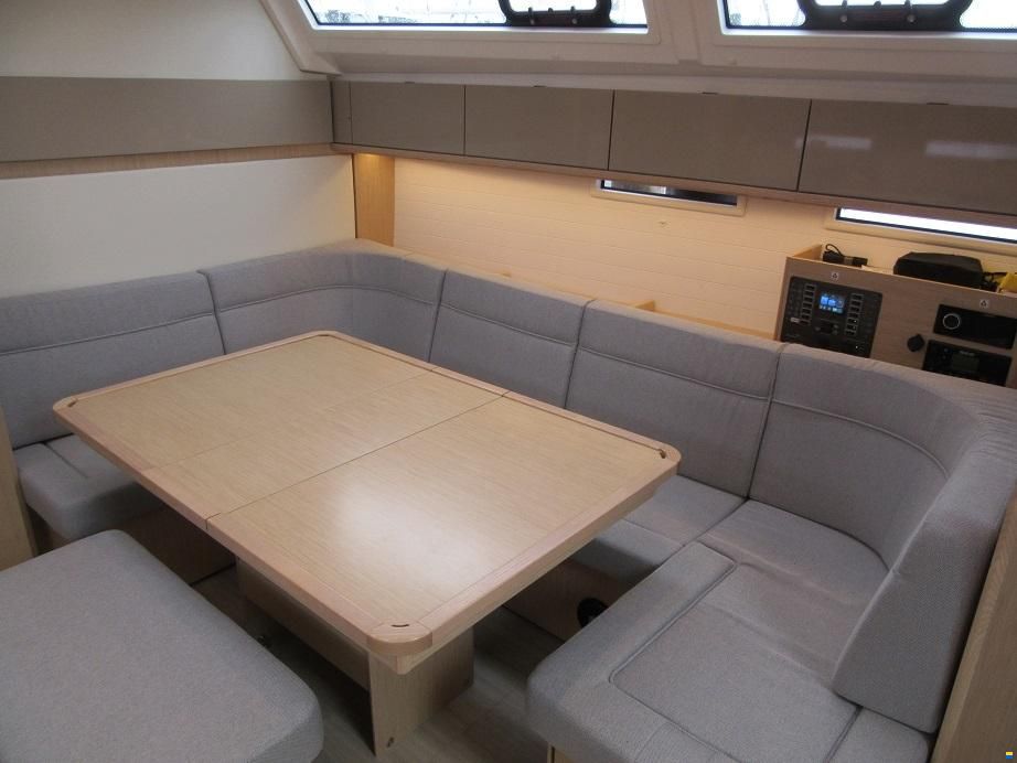 Bavaria Segelyacht Bavaria 45 Voyager