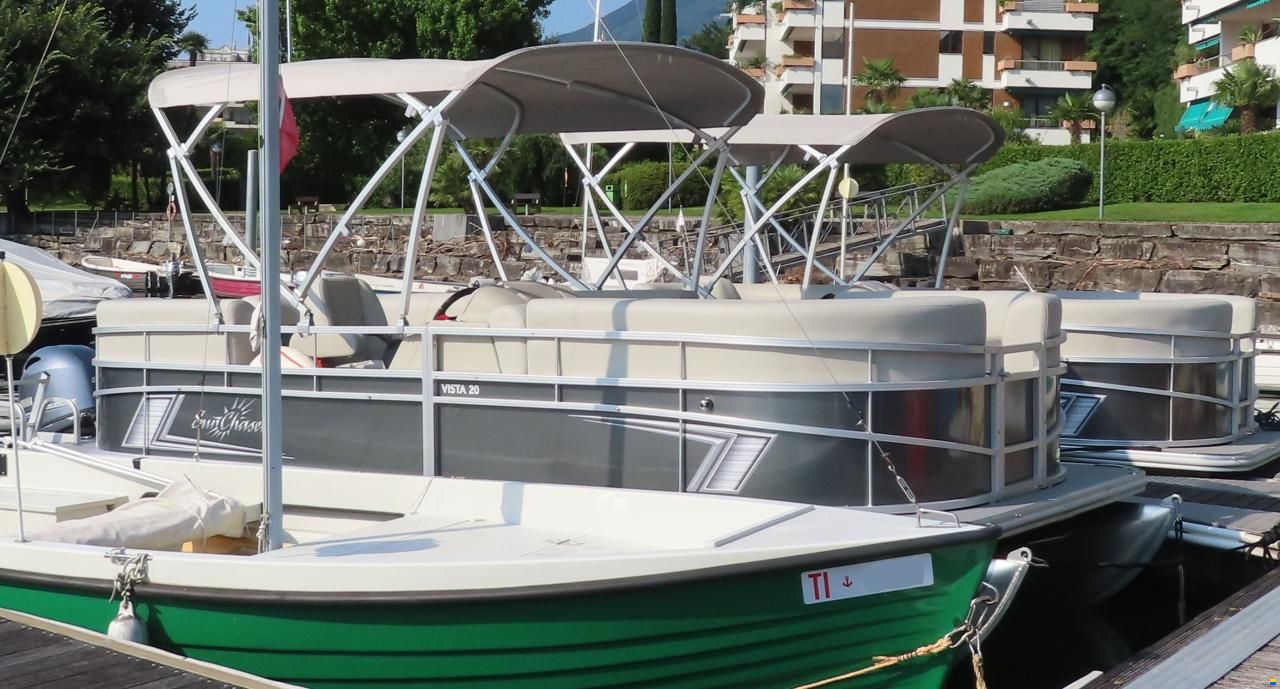 Smoker Craft Sunchaser Vista 7520