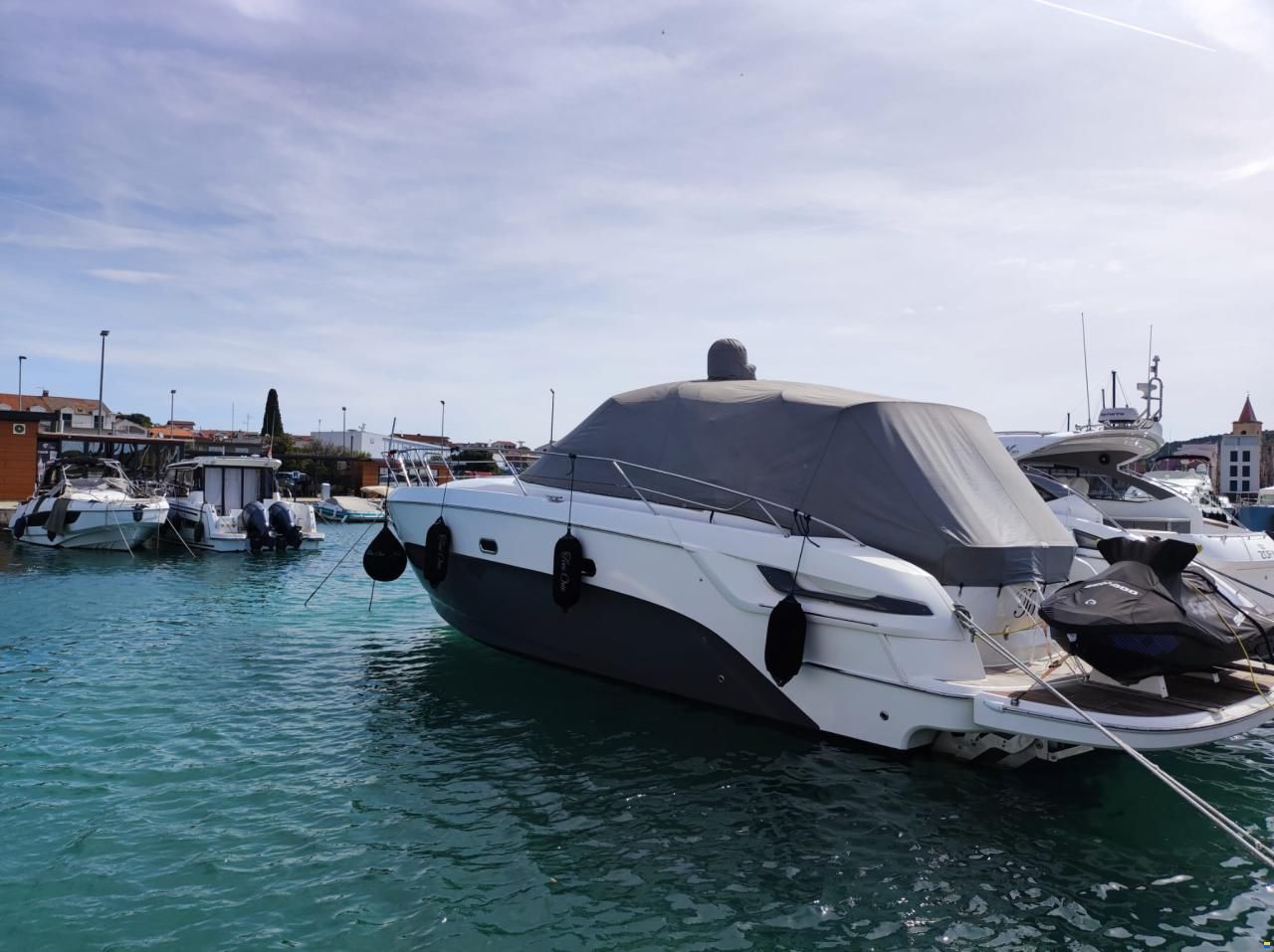 Bavaria Sport 38