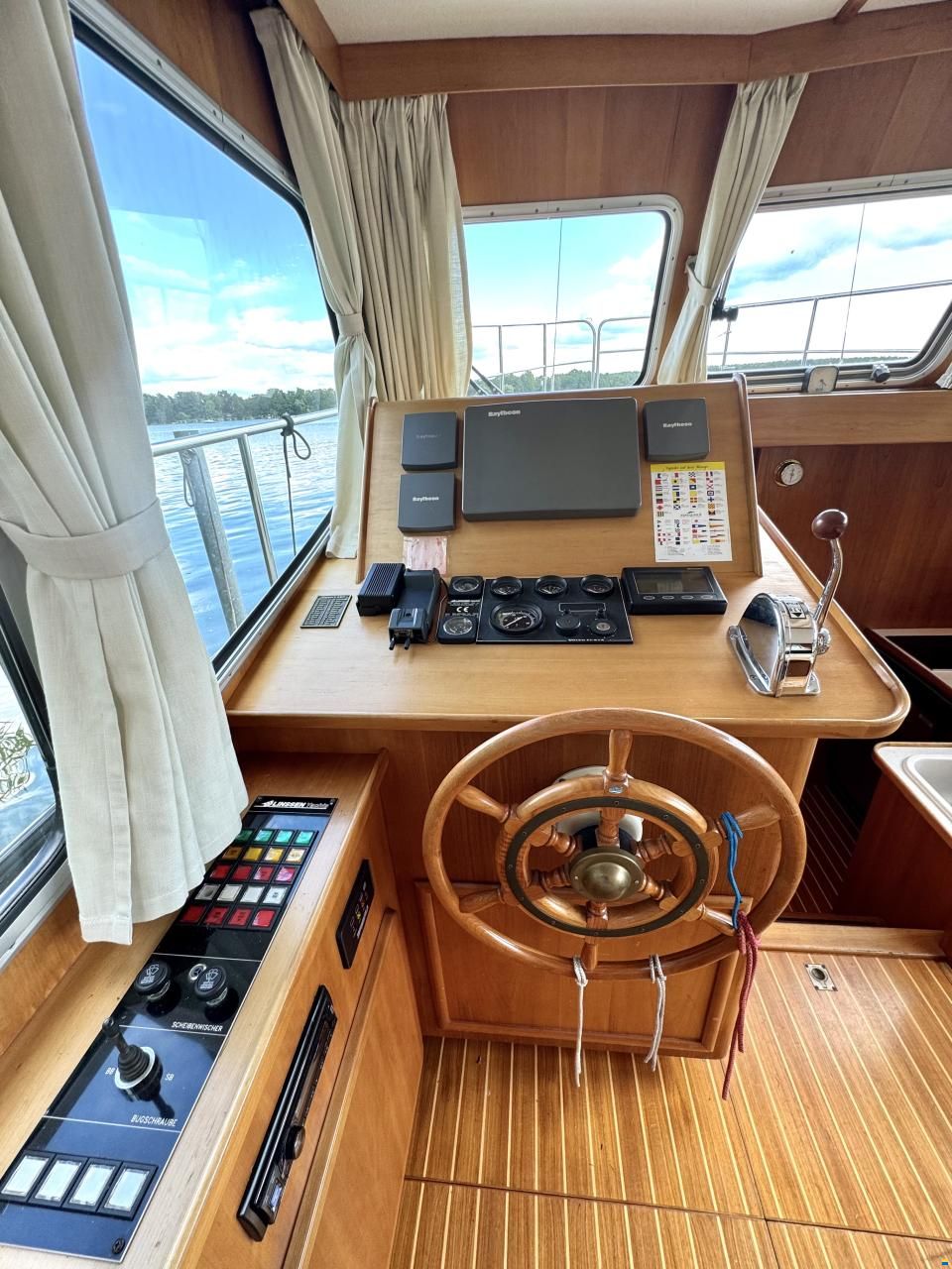 Linssen Dutch Sturdy 320 AC
