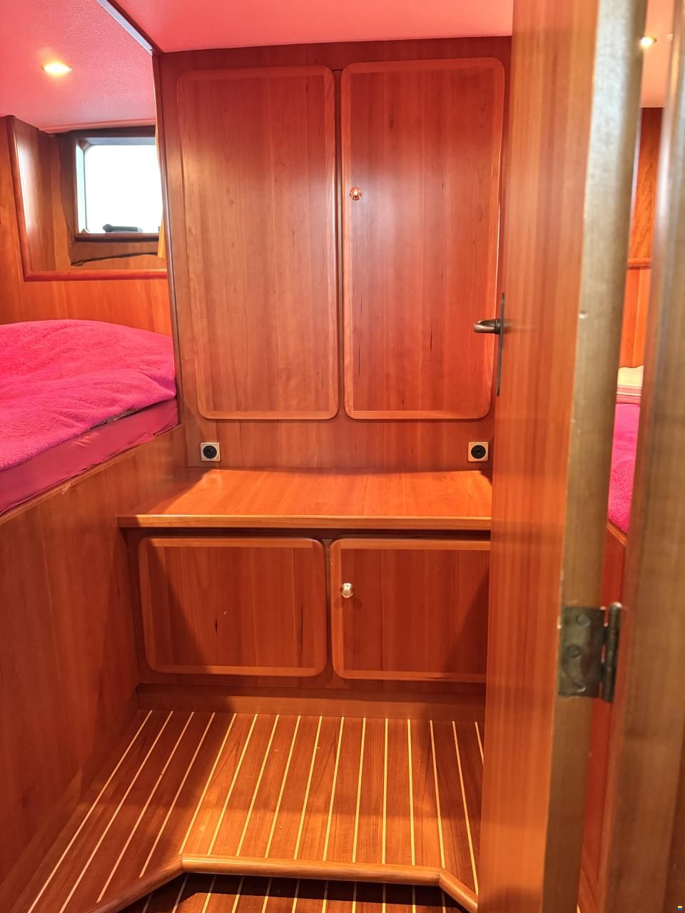 Linssen Dutch Sturdy 320 AC