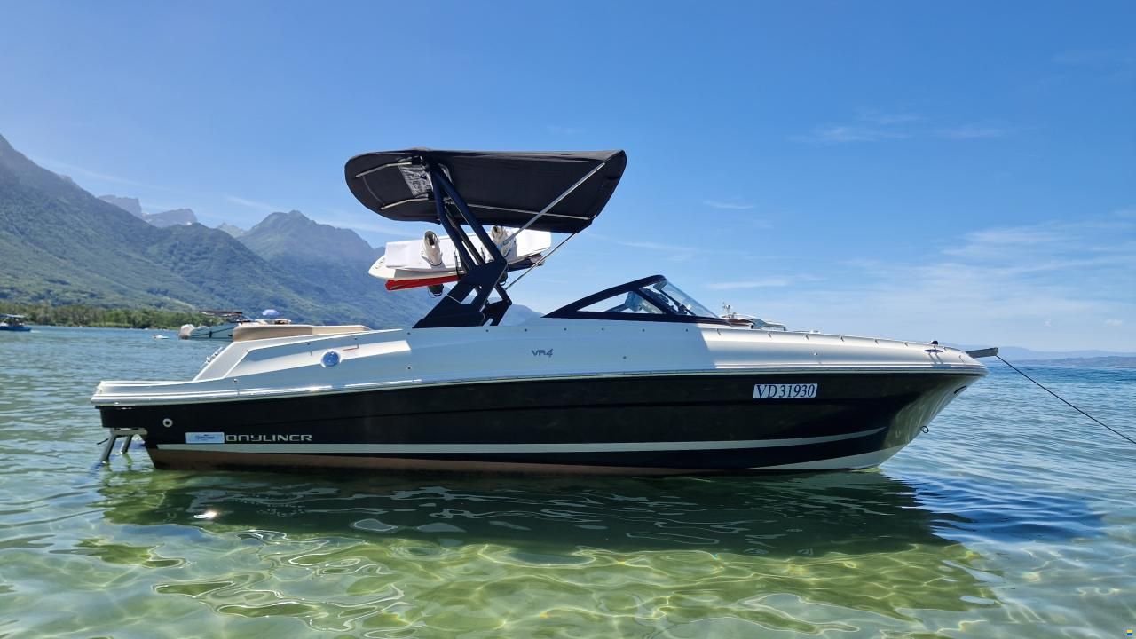 Bayliner VR4