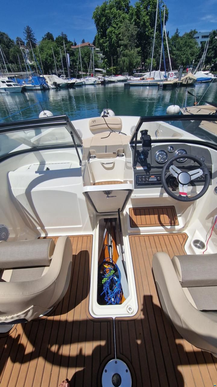 Bayliner VR4