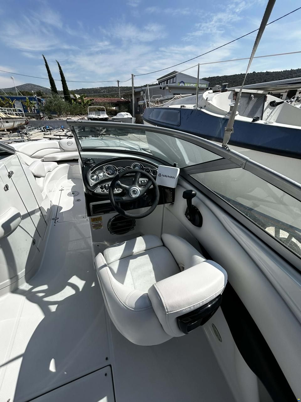 Crownline 260 LS
