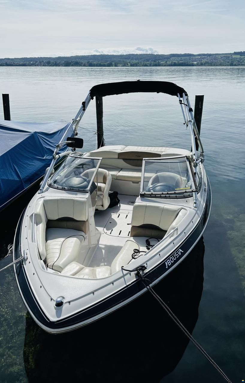 Four Winns Horizon 200