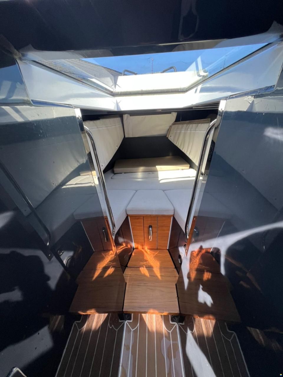 XO Boats 270