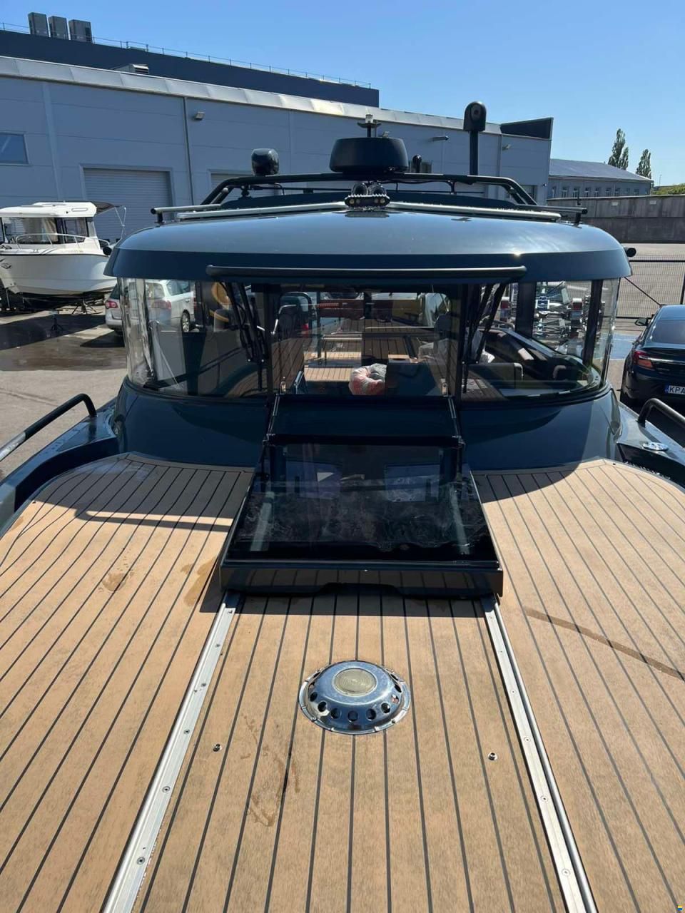 XO Boats 270