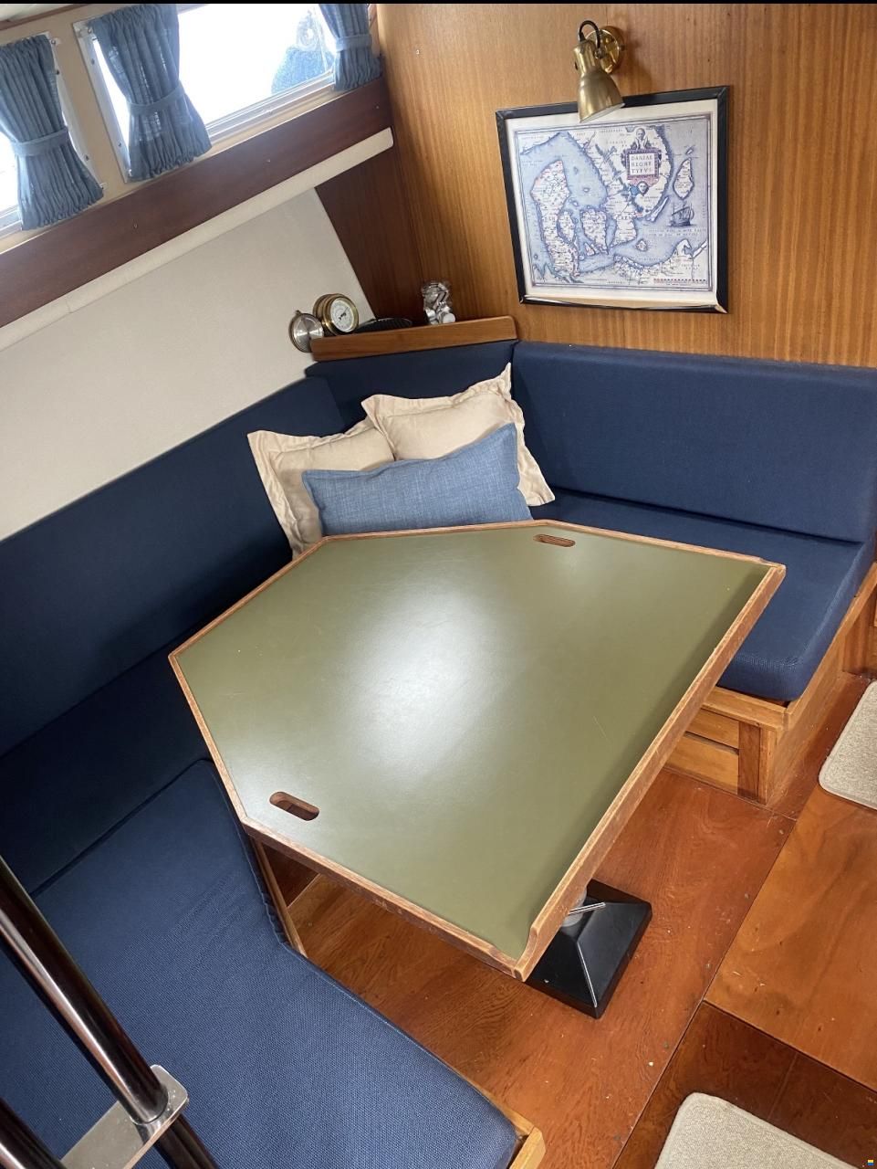Coronet Oceanfarer 32 Wing