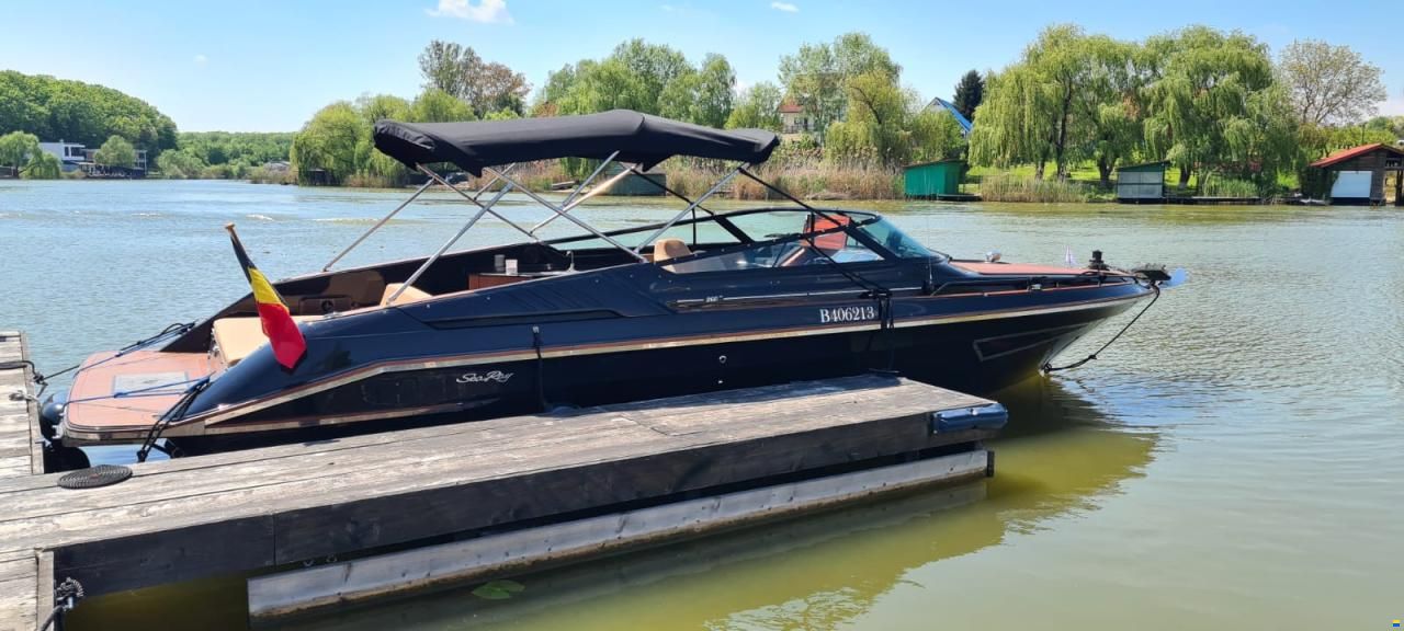 Sea Ray 260 OV