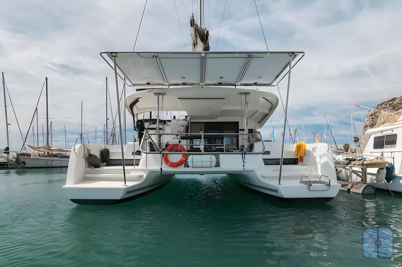 Lagoon 42