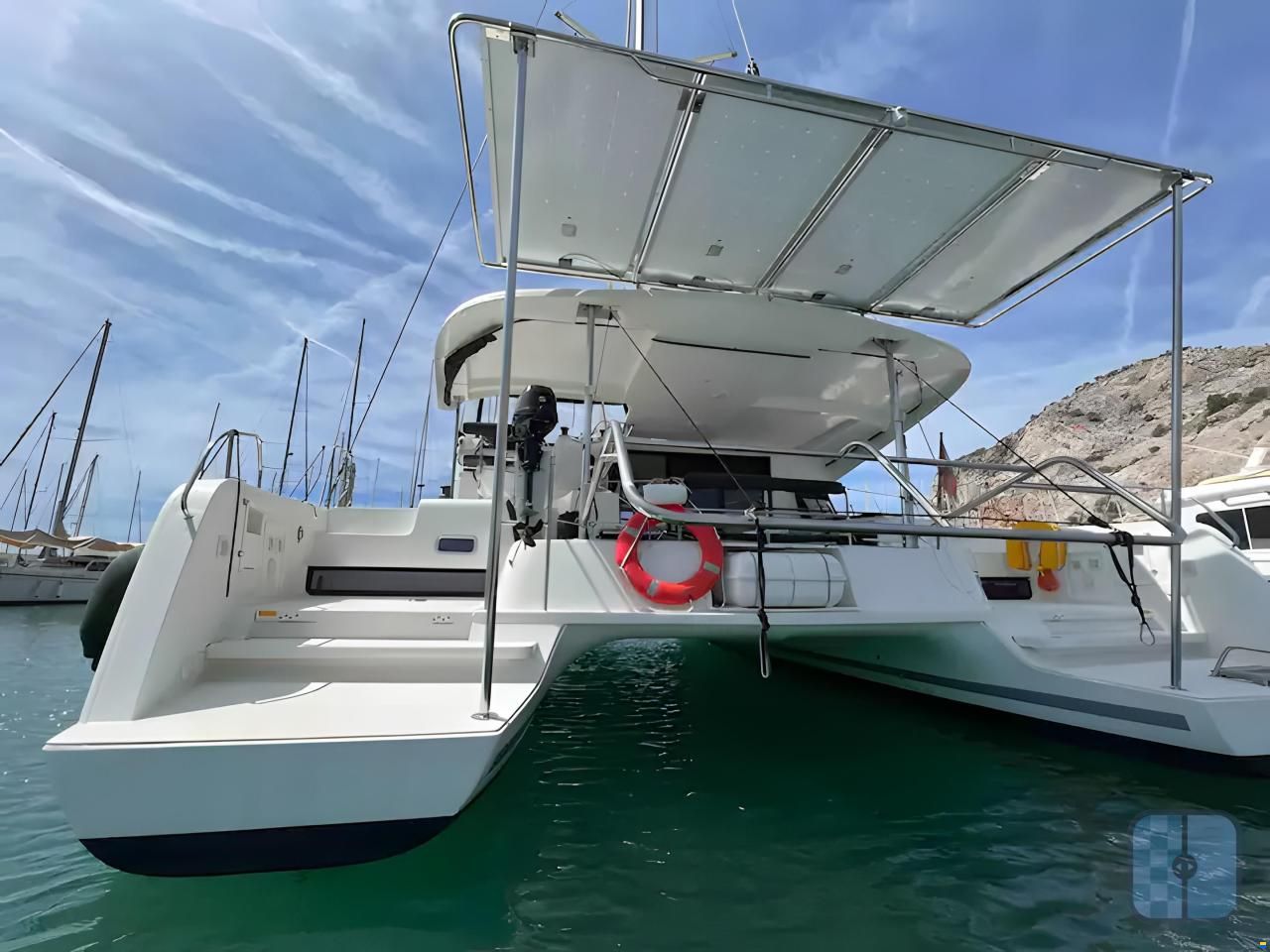 Lagoon 42