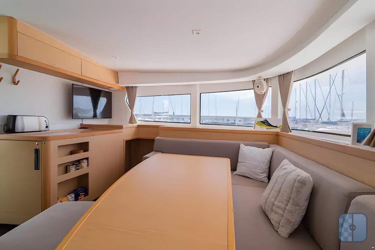 Lagoon 42