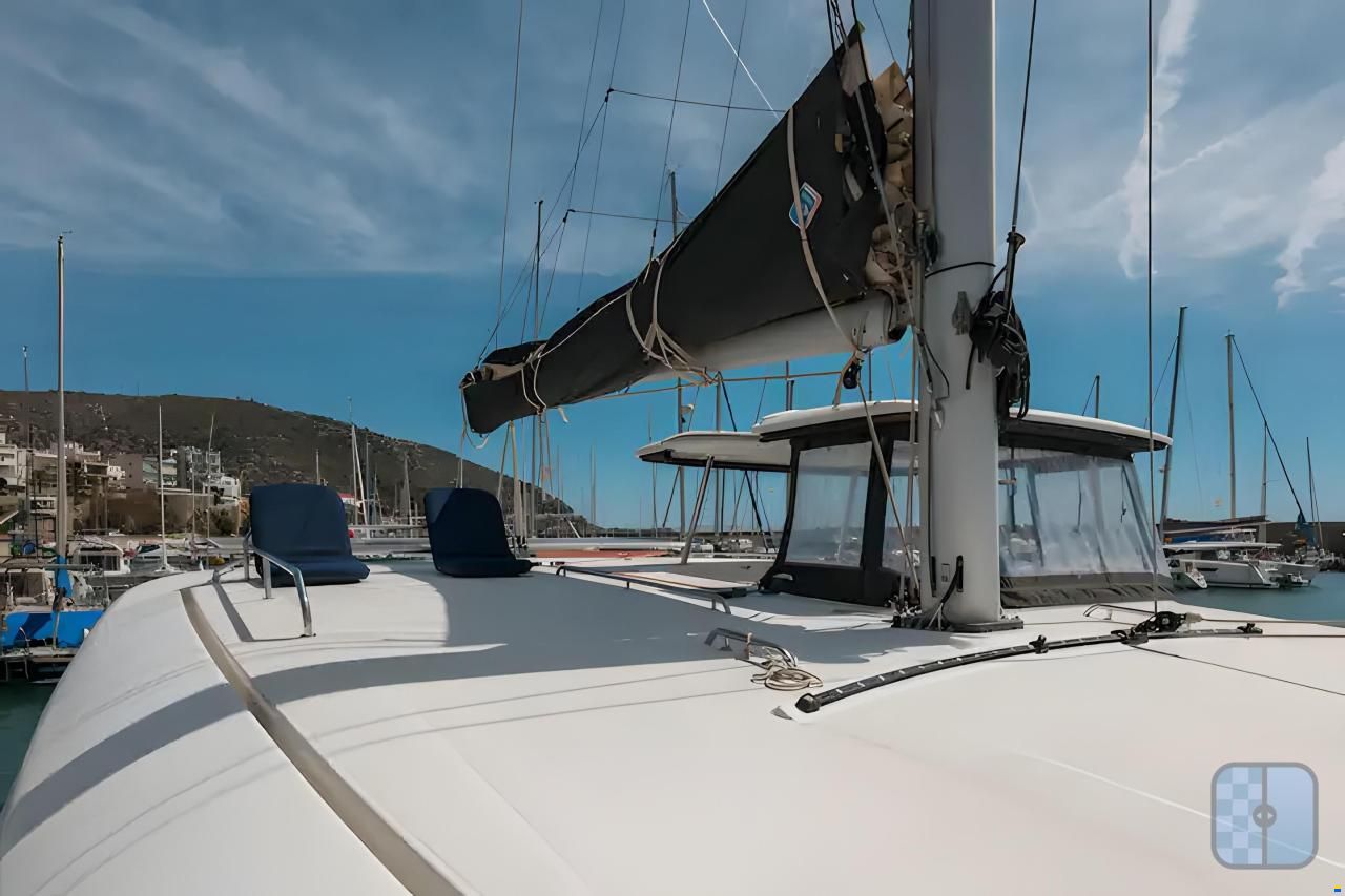 Lagoon 42