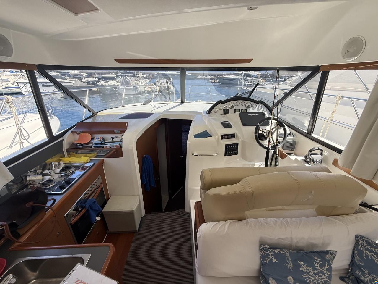 Beneteau Antares 36