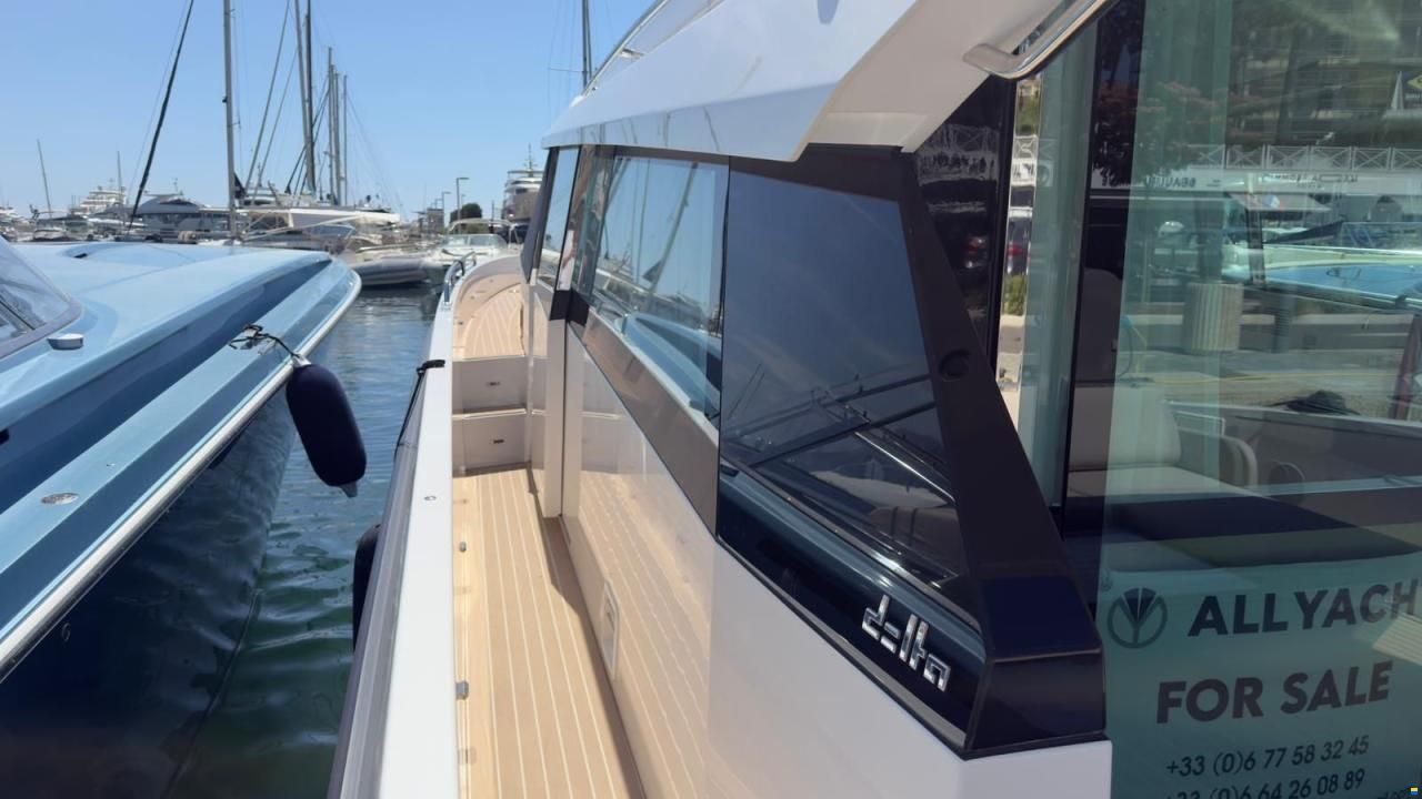 Delta Powerboats 48 COUP&Eacute;