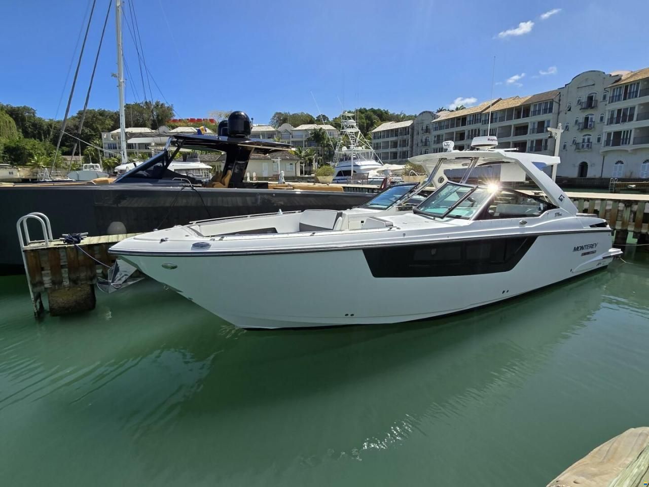 Monterey 378 SE